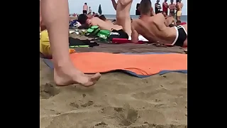 Foda na praia de nudismo gay